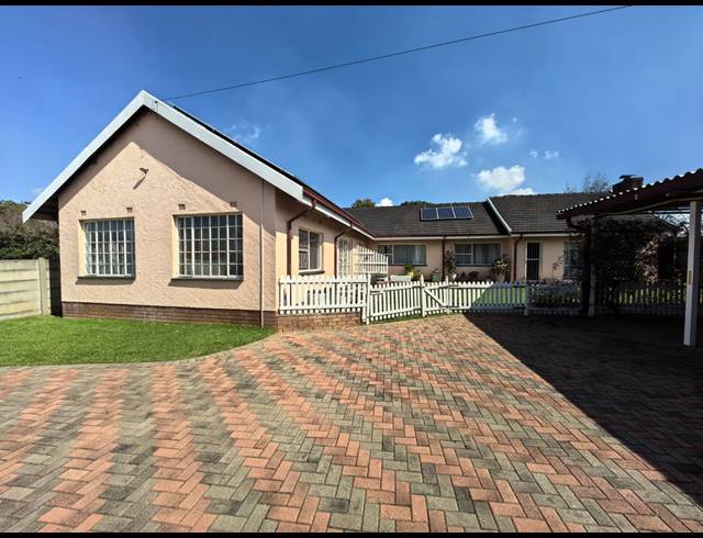 7 BEDROOM FREESTANDING FOR SALE IN BIRCHLEIGH